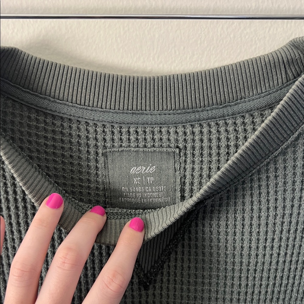 Aerie Olive Crewneck Waffle knit Sweater - Picture 2 of 3